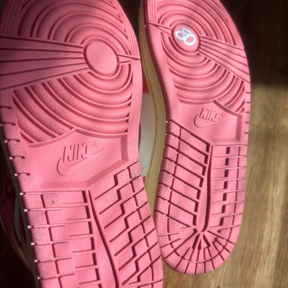 Jordan 1’s - Picture 4 of 4